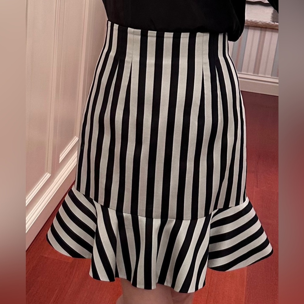 Auth Dolce&Gabbana striped ruffled skirt 40